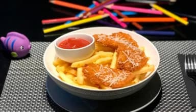 Nuggets con patatas fritas