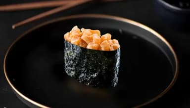 Sake spicy gunkan /pcs